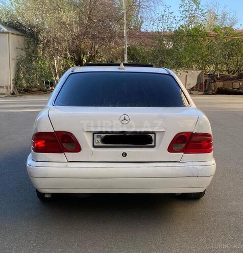 Mercedes E 220 d 1997, 256,000 km - 2.2 l - Bakı