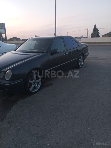 Mercedes E 270 2000, 400,000 km - 2.7 l - Bakı