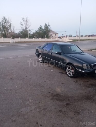 Mercedes E 270 2000, 400,000 km - 2.7 l - Bakı