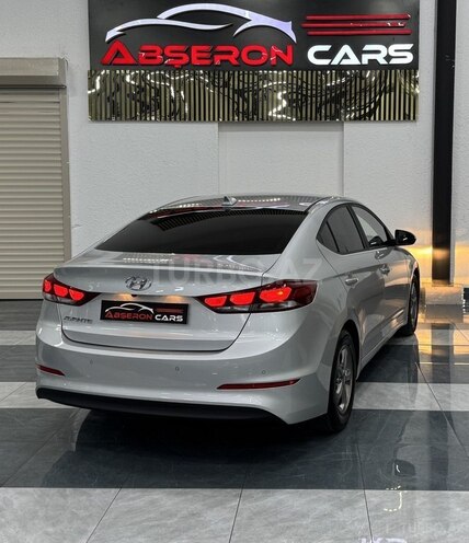 Hyundai Avante-6