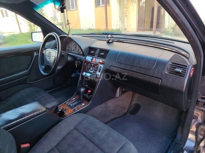 Mercedes C 180 1996, 321,000 km - 1.8 l - Bakı