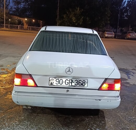 Mercedes E 230 1992, 245,000 km - 2.3 l - Bərdə