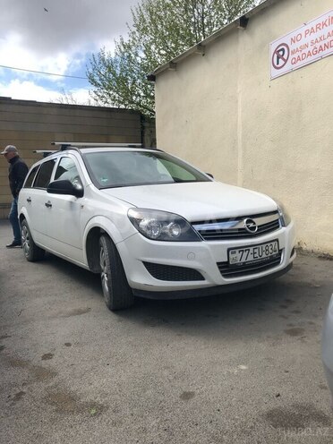 Opel Astra 2010, 241,000 km - 1.4 l - Bakı