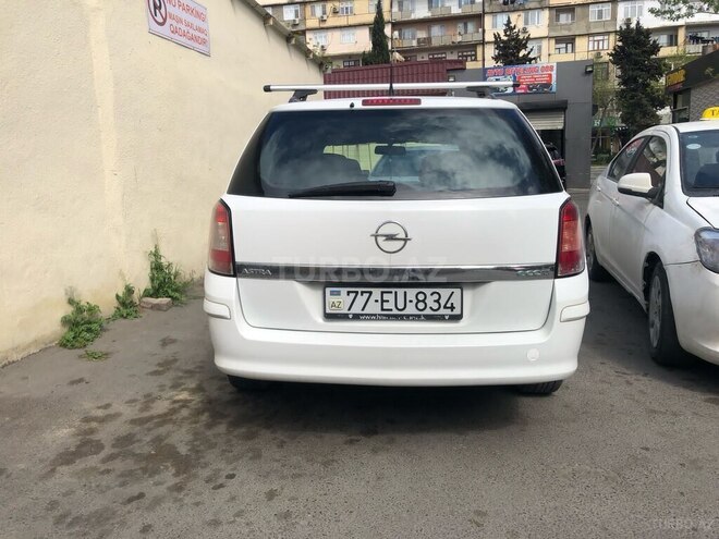 Opel Astra 2010, 241,000 km - 1.4 l - Bakı