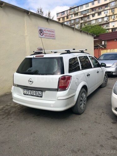 Opel Astra 2010, 241,000 km - 1.4 l - Bakı