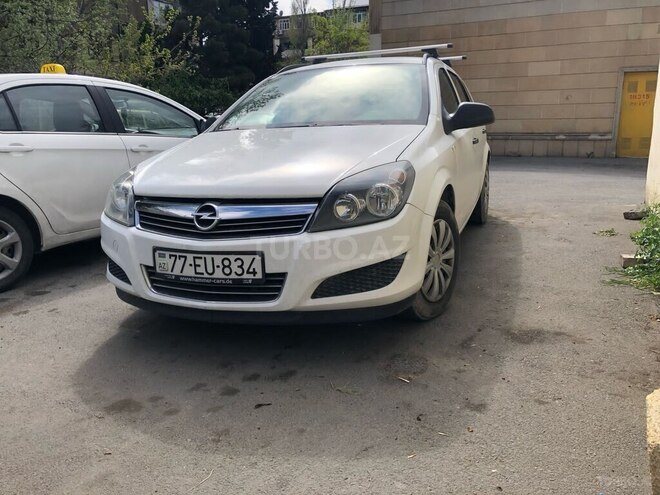 Opel Astra 2010, 241,000 km - 1.4 l - Bakı