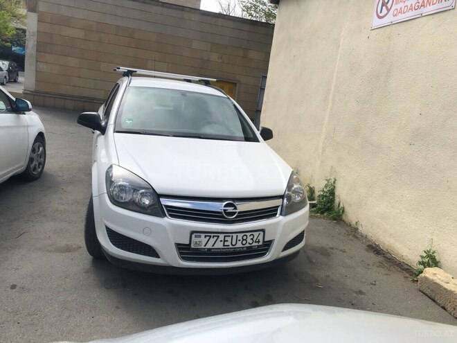 Opel Astra 2010, 241,000 km - 1.4 l - Bakı