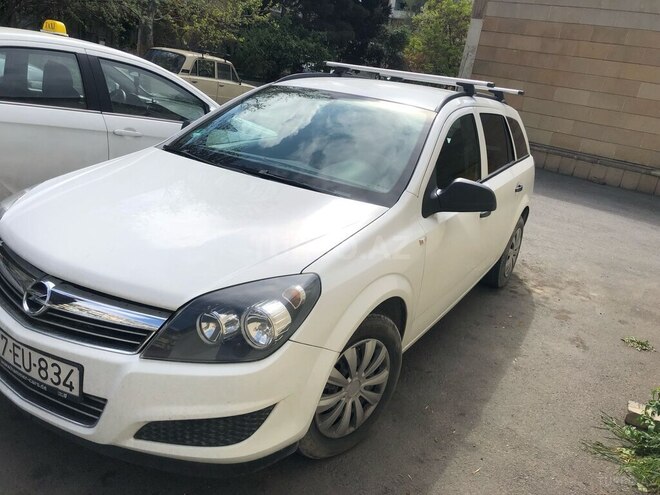 Opel Astra 2010, 241,000 km - 1.4 l - Bakı