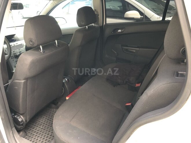 Opel Astra 2010, 241,000 km - 1.4 l - Bakı