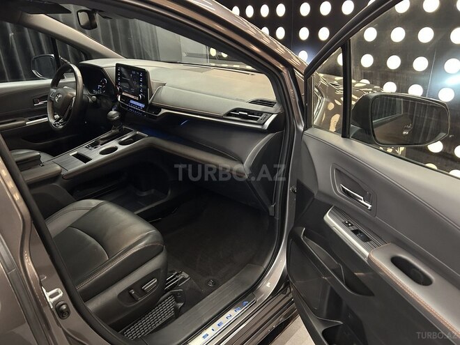 Toyota Sienna 2022, 73,000 km - 2.5 l - Bakı