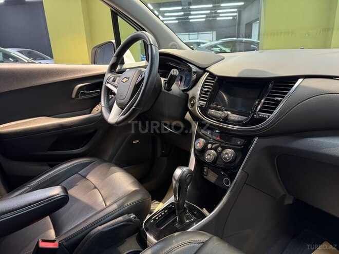 Chevrolet Trax-14