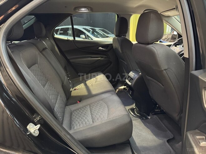 Chevrolet Equinox-12