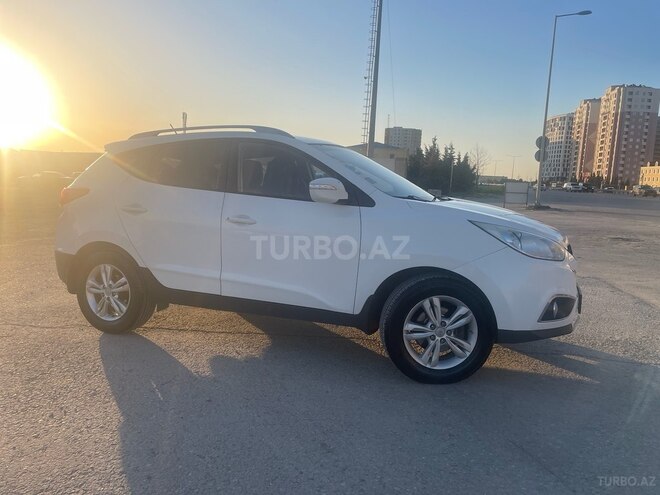 Hyundai ix35 2013, 326,000 km - 2.0 l - Bakı