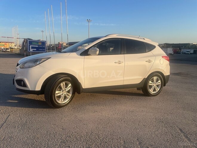 Hyundai ix35 2013, 326,000 km - 2.0 l - Bakı