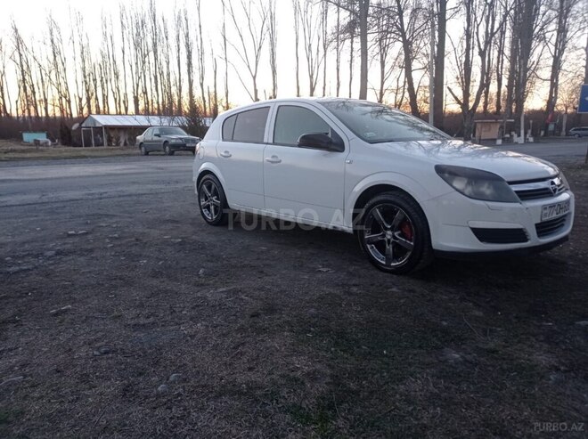 Opel Astra 2006, 320,000 km - 1.3 l - Zaqatala