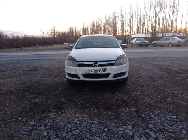 Opel Astra 2006, 320,000 km - 1.3 l - Zaqatala