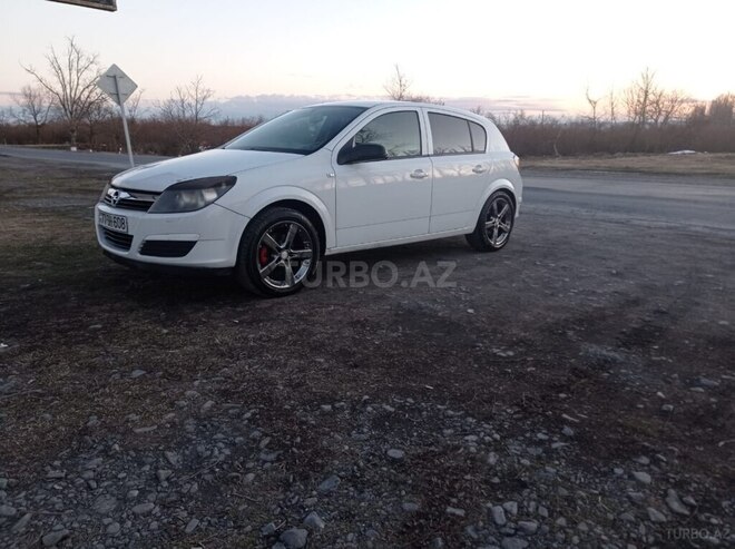 Opel Astra 2006, 320,000 km - 1.3 l - Zaqatala