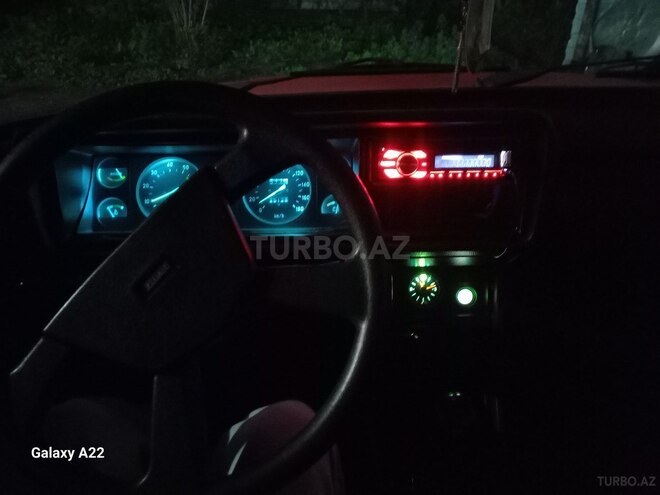 LADA (VAZ) 2107 1988, 98,000 km - 1.3 l - Zaqatala