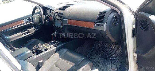 Volkswagen Touareg 2003, 220,000 km - 3.2 l - Bakı