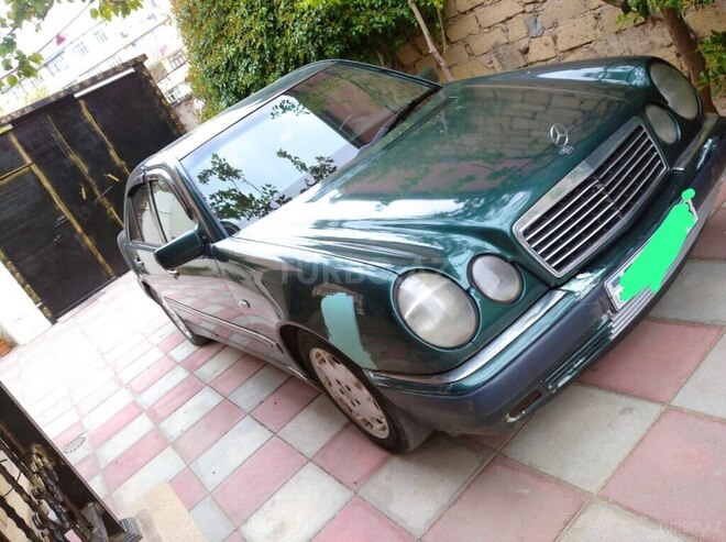 Mercedes E 220 d 1999, 555,698 km - 2.2 л - Sumqayıt