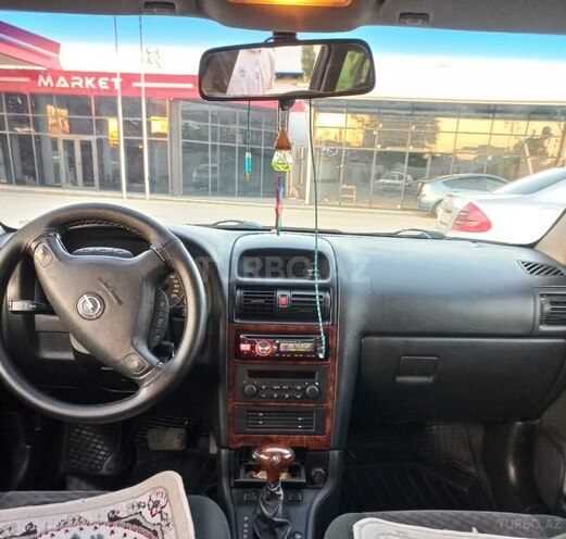 Opel Astra 2001, 275,000 km - 2.2 l - Zərdab