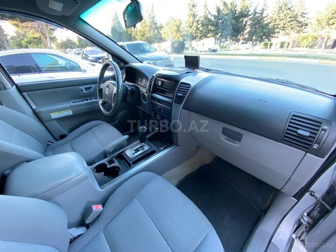 Kia Sorento-14