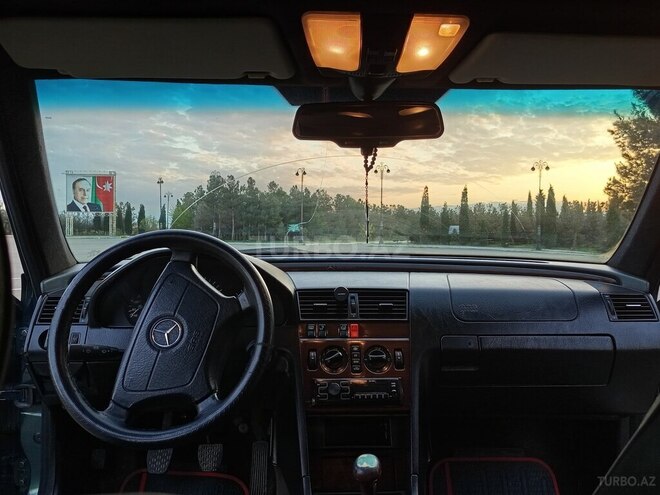 Mercedes C 180 1995, 198,500 km - 1.8 l - Gəncə