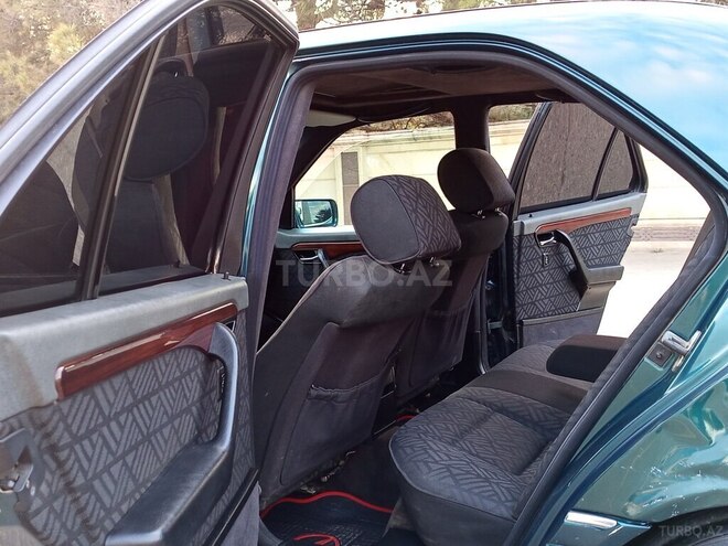 Mercedes C 180 1995, 198,500 km - 1.8 l - Gəncə