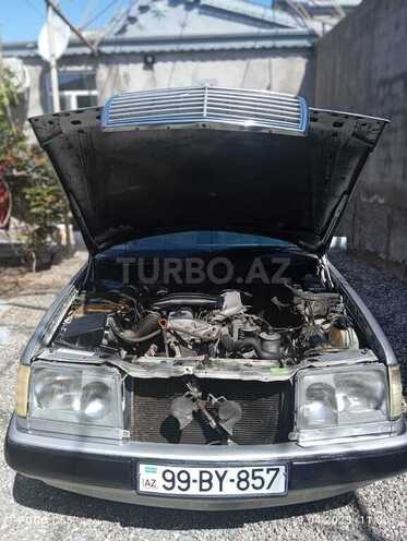 Mercedes E 230 1991, 200,000 km - 2.5 l - Bakı