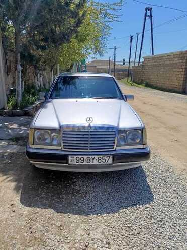 Mercedes E 230 1991, 200,000 km - 2.5 l - Bakı