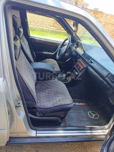 Mercedes E 230 1991, 200,000 km - 2.5 l - Bakı