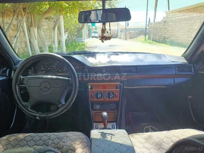 Mercedes E 230 1991, 200,000 km - 2.5 l - Bakı