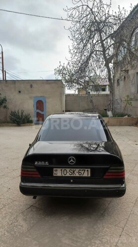 Mercedes 230 E 1990, 140,000 km - 2.3 l - Bakı