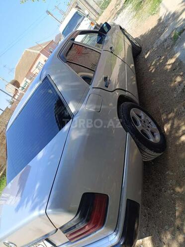 Mercedes E 230 1991, 200,000 km - 2.5 l - Bakı