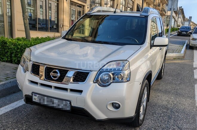 Nissan X-Trail 2013, 203,000 km - 2.5 l - Bakı