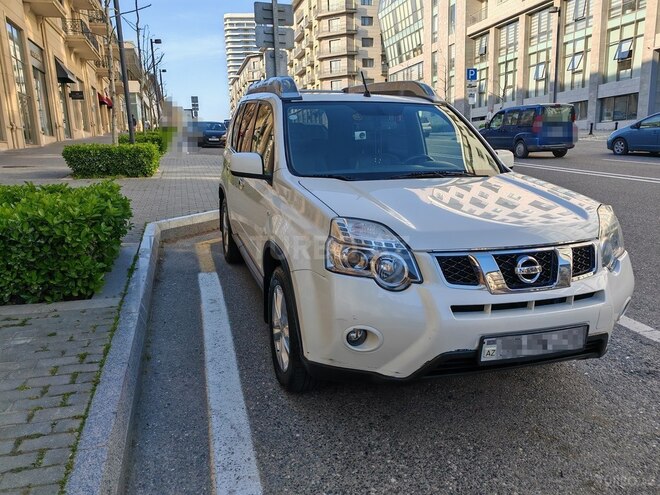 Nissan X-Trail 2013, 203,000 km - 2.5 l - Bakı