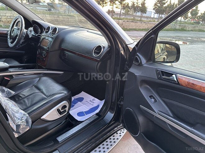 Mercedes GL 450 4MATIC 2008, 173,098 km - 4.7 l - Sumqayıt