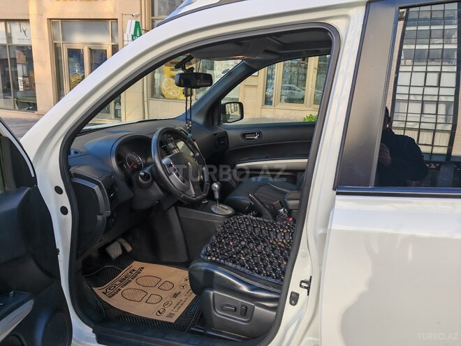 Nissan X-Trail 2013, 203,000 km - 2.5 l - Bakı