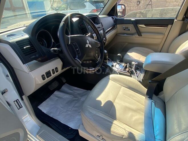 Mitsubishi Pajero 2010, 196,000 km - 3.5 l - Bakı
