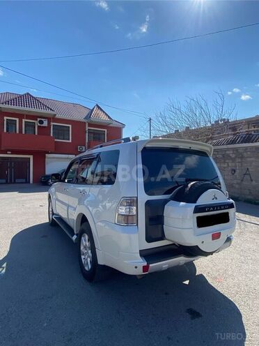 Mitsubishi Pajero 2010, 196,000 km - 3.5 l - Bakı