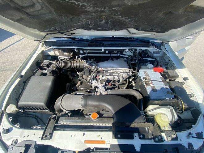 Mitsubishi Pajero 2010, 196,000 km - 3.5 l - Bakı
