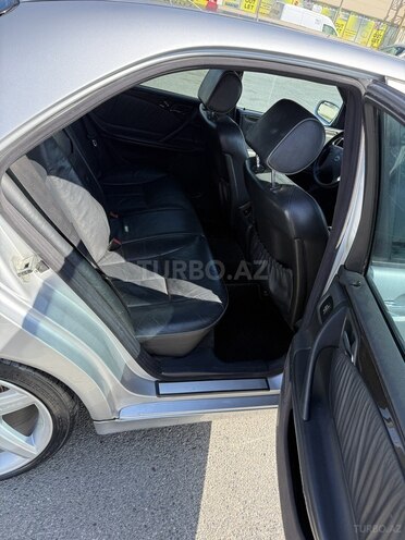 Mercedes E 270 2001, 300,000 km - 2.7 l - Bakı