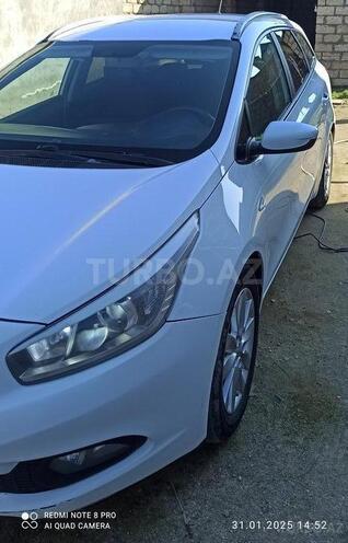 Kia Ceed 2013, 242,000 km - 1.4 l - Bakı