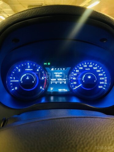 Hyundai Grandeur-11