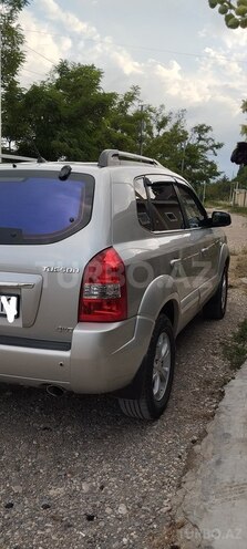 Hyundai Tucson 2008, 208,000 km - 2.0 л - Qusar