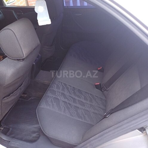 Mercedes E 220 d 2001, 515,000 km - 2.2 л - Astara