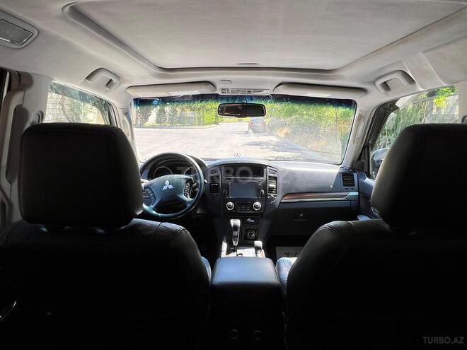Mitsubishi Pajero 2008, 288,000 km - 3.2 l - Bakı
