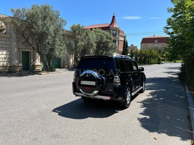 Mitsubishi Pajero 2008, 288,000 km - 3.2 l - Bakı