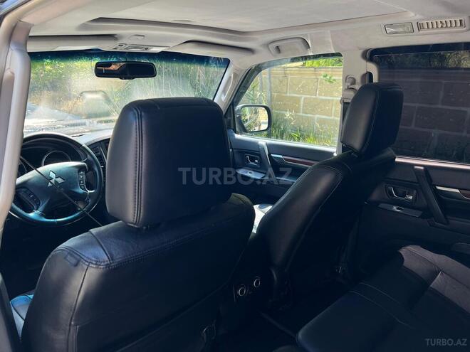 Mitsubishi Pajero 2008, 288,000 km - 3.2 l - Bakı