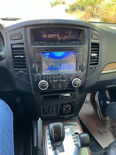 Mitsubishi Pajero 2008, 288,000 km - 3.2 l - Bakı
